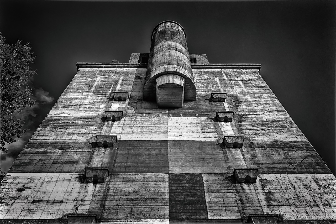 如何对技术支持制造商和销售商进行打击？